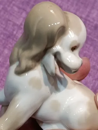 Perro de porcelana vintage