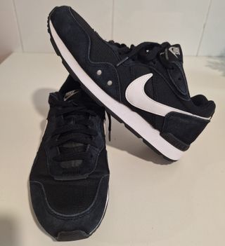 Zapatillas hombre Nike Venture Runner Talla 40.5