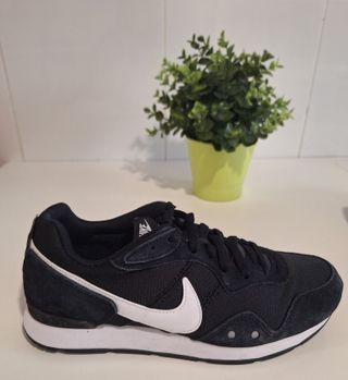 Zapatillas hombre Nike Venture Runner Talla 40.5