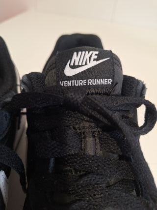 Zapatillas hombre Nike Venture Runner Talla 40.5