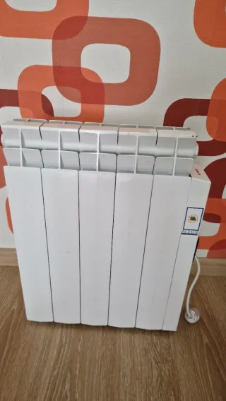5 emisores térmicos y 2 estufas de aceite