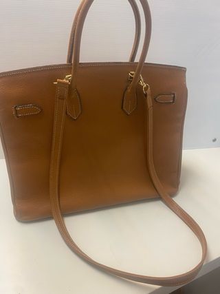Bolso diseño cierre tipo kelly marrón