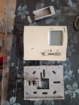 Termostato Siemens RDE10