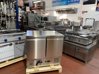 Bajomostrador nuevo 2 puertas