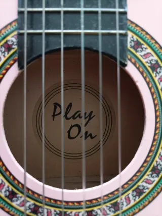 Guitarra Clásica Rosa Infantil