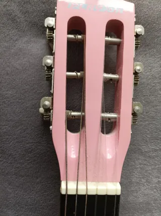 Guitarra Clásica Rosa Infantil