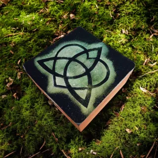 Caja/joyero decorada y personalizada