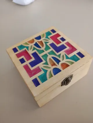 Caja/joyero decorada y personalizada