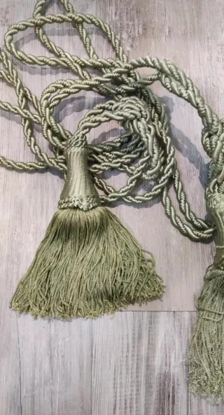 2 alzapaños para cortinas verde