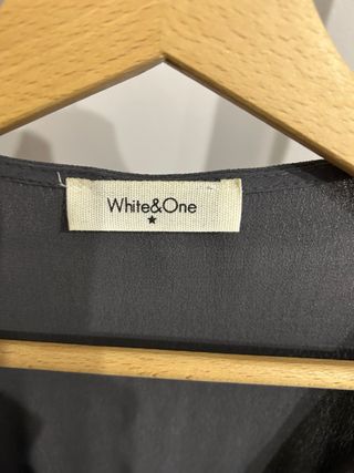 Vestido gris White & One