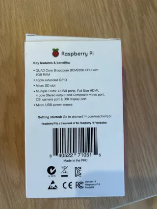 Raspberry Pi 2B con carcasa