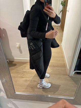 Abrigo negro Zara resistente a -20*C