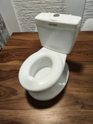 Lote Bebé: Mochila, mesa, váter, cojín, sillón...