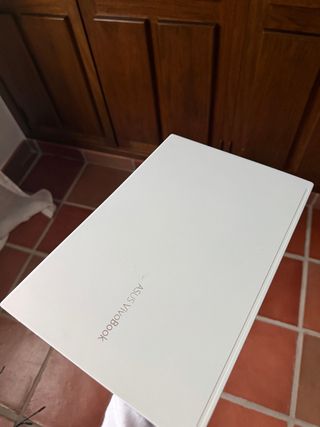 ASUS VivoBook Blanco