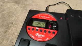 Pedalera Korg Tone Works AX1G Multiefectos Guitarr