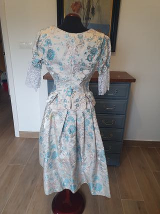 Traje de fallera vintage azul y plata (1971)