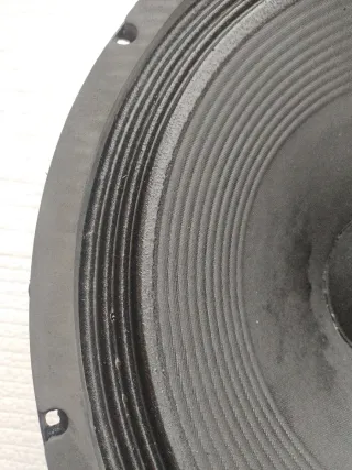 Altavoz Behringer Eurolive 18 18SW400D8