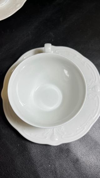 Juego de 4 tazas y platillos .TIRSCHENREUTH