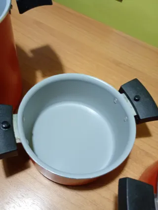 SET DI 3 PENTOLE VINTAGE ROSSE