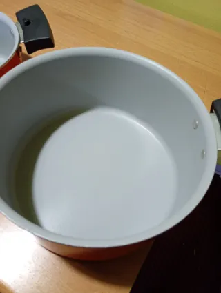 SET DI 3 PENTOLE VINTAGE ROSSE