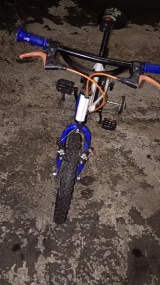 Se vende una Bicicleta de niños en buen estado