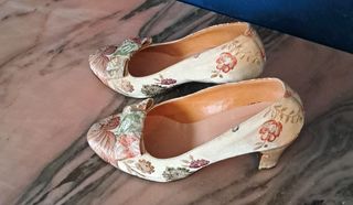 Traje de fallera vintage con zapatos. Marca Mejías