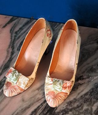 Traje de fallera vintage con zapatos. Marca Mejías