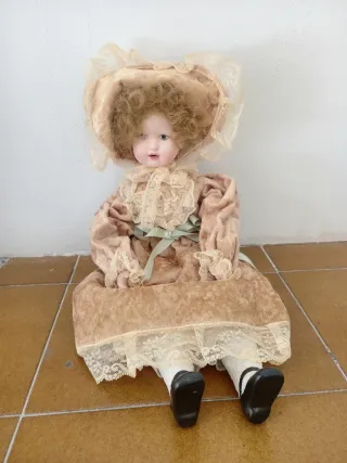 Muñeca de porcelana INGLÉS