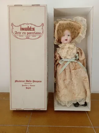 Muñeca de porcelana INGLÉS