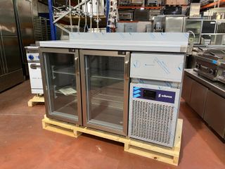 Frentemostrador 2 puertas de cristal