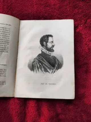 Libro antiguo sobre El Escorial