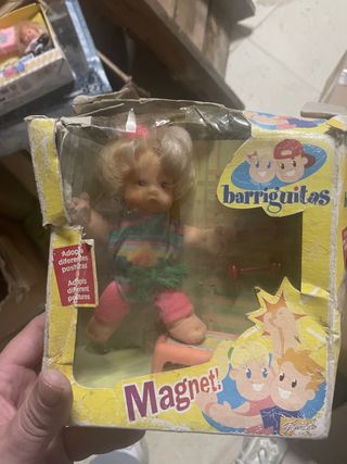Barriguita Magnet! Muñeca con Accesorios