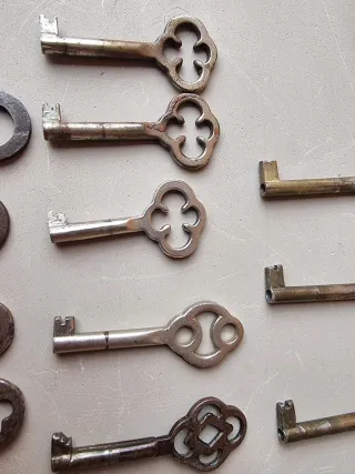 Set di chiavi antiche