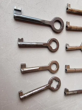 Set di chiavi antiche