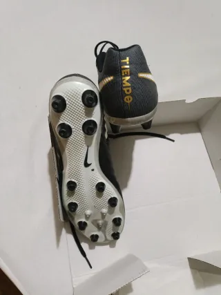 Botas de Fútbol Nike Tacos Negro/Dorado