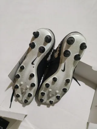 Botas de Fútbol Nike Tacos Negro/Dorado