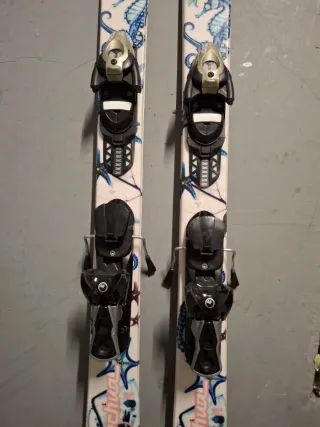 Esquís mujer tipo snowblade talla pequeña