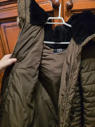 Chaqueta larga impermeable y cálida