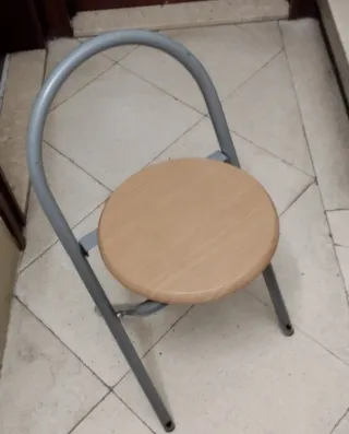 2 Taburetes Madera y Metal