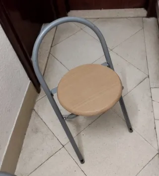 2 Taburetes Madera y Metal