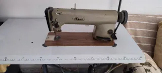 Máquina de coser industrial PFAFF plana