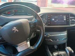 Peugeot 308 1.2 Gasolina Style 2017