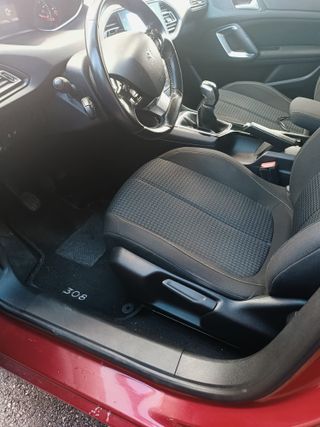 Peugeot 308 1.2 Gasolina Style 2017