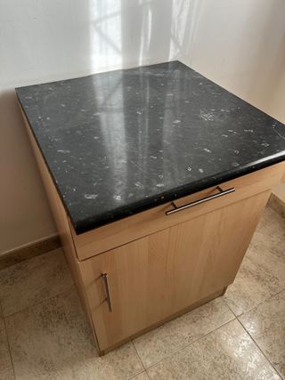 Mueble de cocina madera y mármol