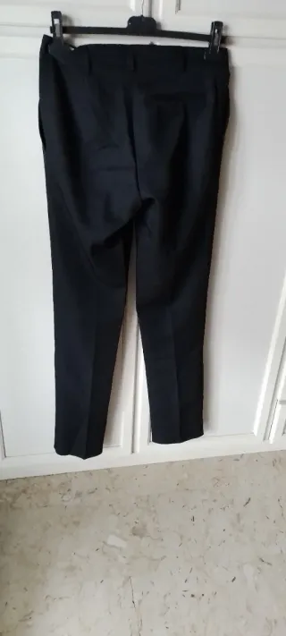 Pantaloni eleganti unisex mai indossati