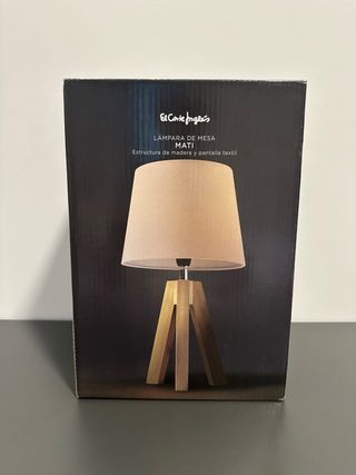 Lámpara de mesa madera y tela
