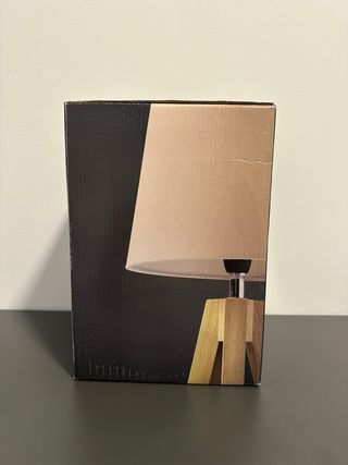 Lámpara de mesa madera y tela