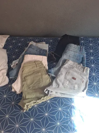 Lote de Pantalones cortos vaqueros mujer.