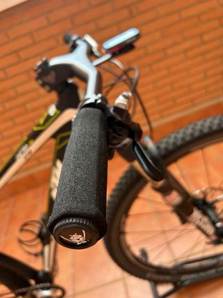 Bicicleta KTM 29 Carbono