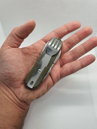 Juego de cubiertos plegables con funda 10 en 1